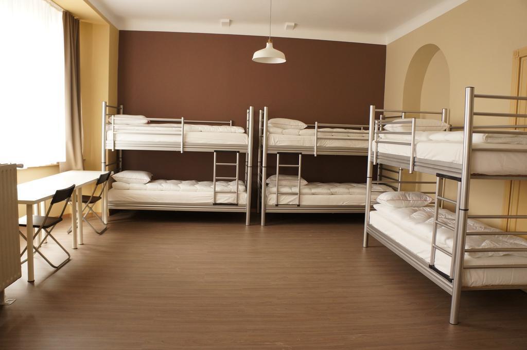 Es Hostel Saint-Gilles Extérieur photo