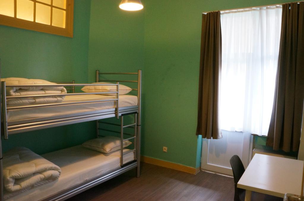 Es Hostel Saint-Gilles Extérieur photo